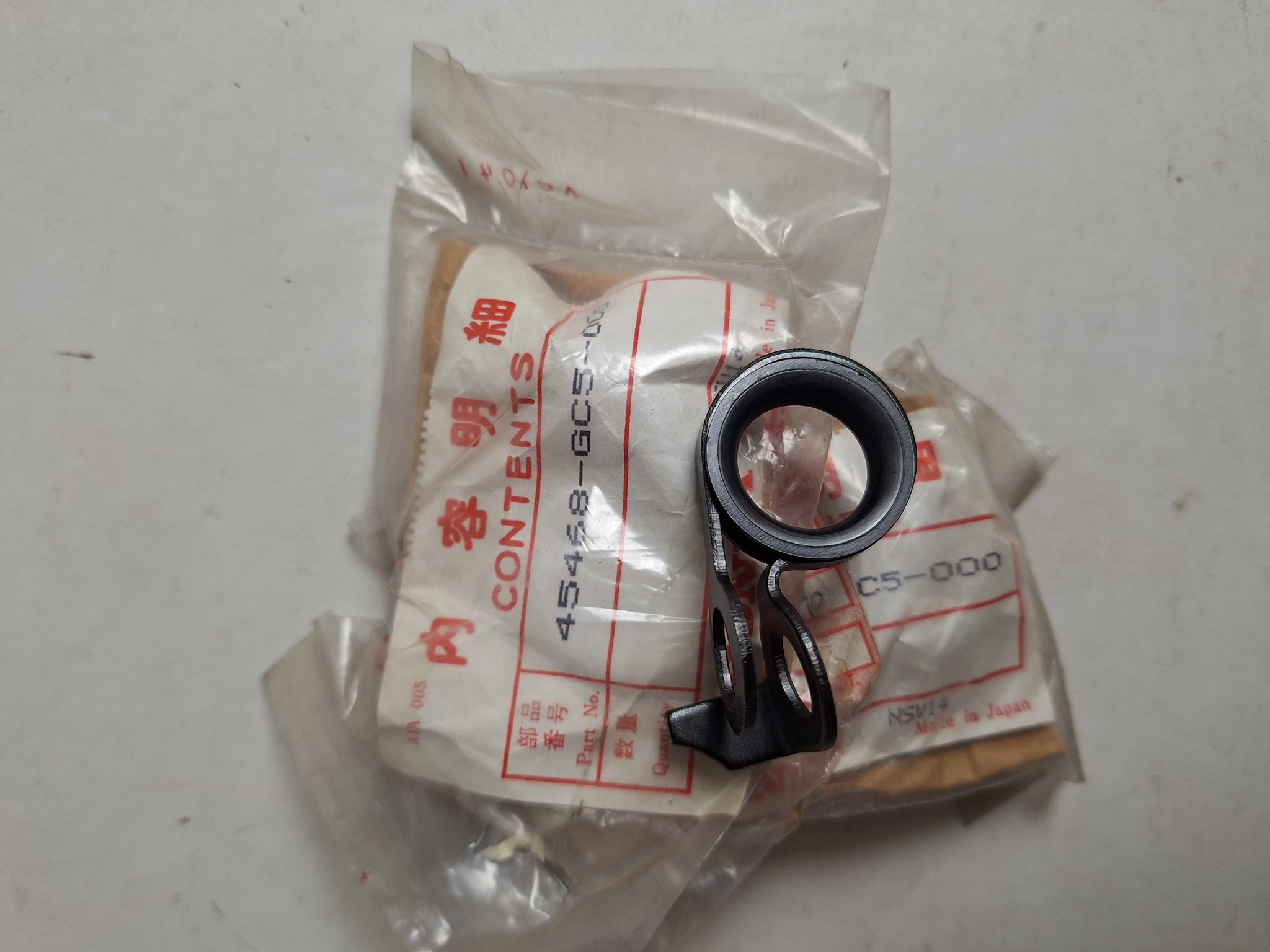 Bild von FUEHRUNG BREMSKABEL  45468-GC5-000